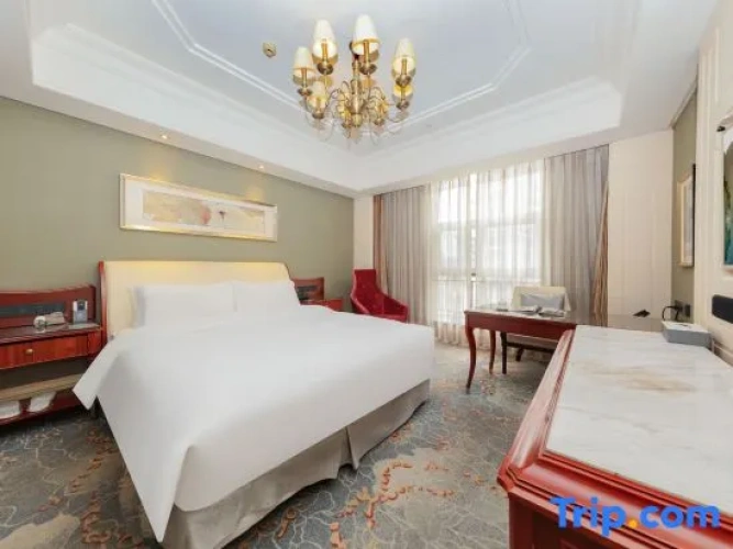 2 Bedrooms Double Suite