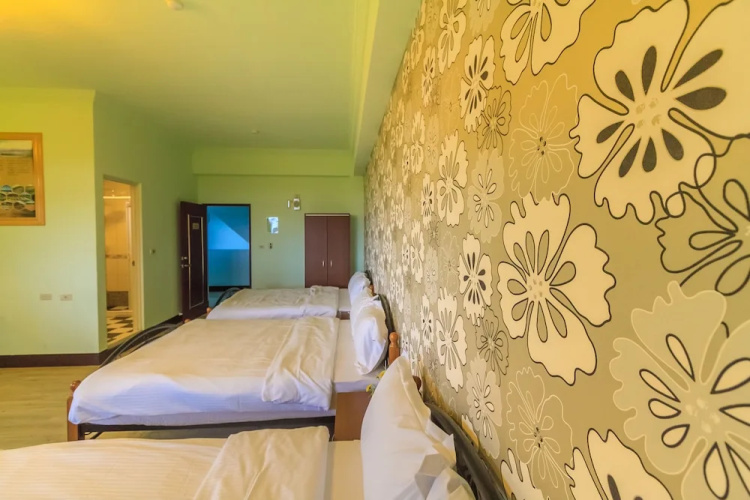 Starry Hotel