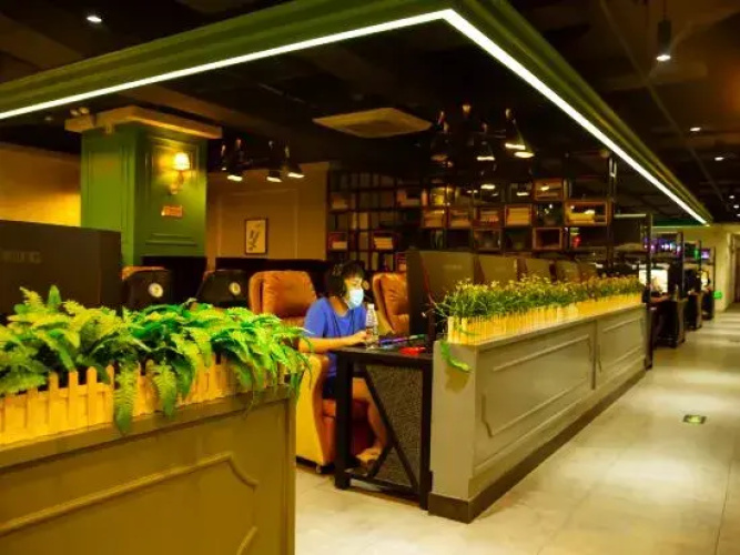 X E-sports Hostel