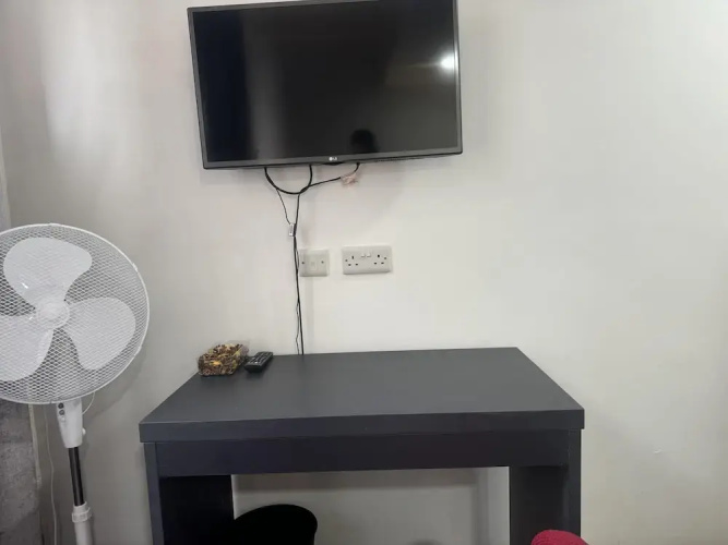 Studio - Sleeps 2 - Parking - Wifi