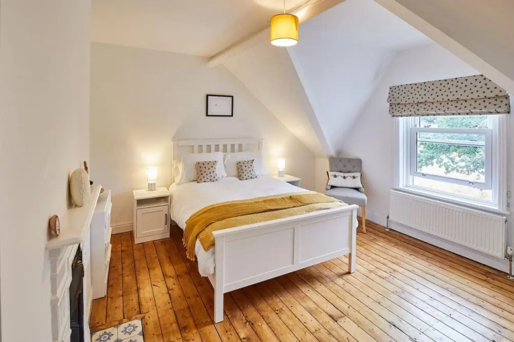 Host Stay Oakwood
