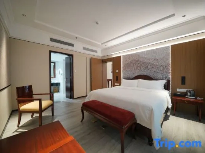Deluxe Double Suite