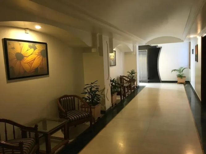 Hotel Lawrence