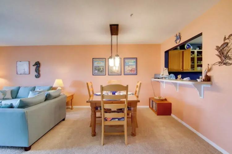 Pool & Bay Access: Serene Ocean View Oasis