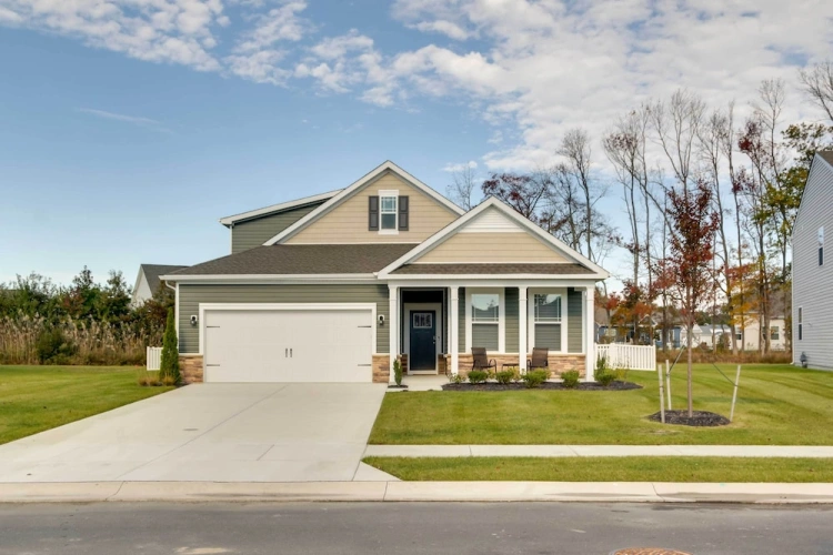 4 Bedrooms Cottage