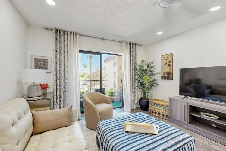 1 Bedroom Apartment with balcony