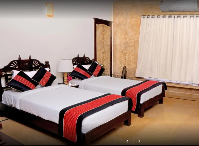 Hotel Golden Haveli