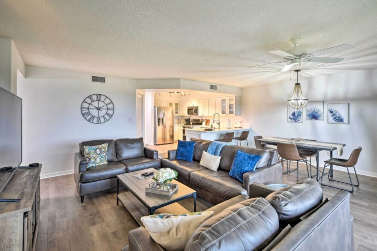 Updated Ormond Beach Condo: Relax & Explore!