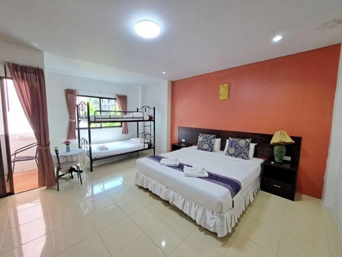 Comfort Quadruple room with balcony