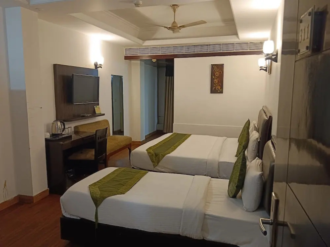 Hotel WTI Airport