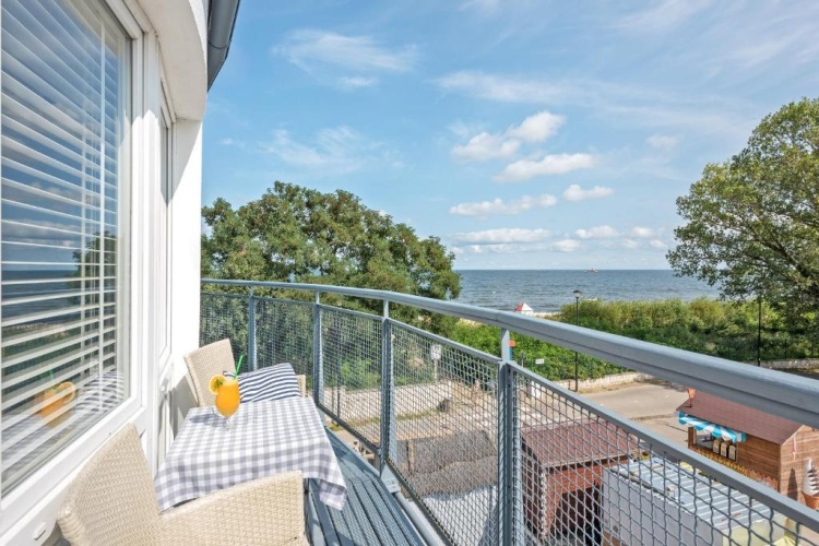 Standard Twin room with balcony and with sea view
