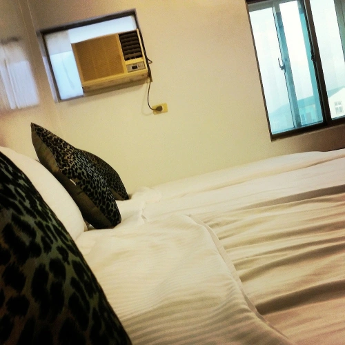 Comfort room