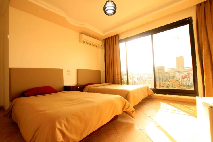 Arabesque Hotel