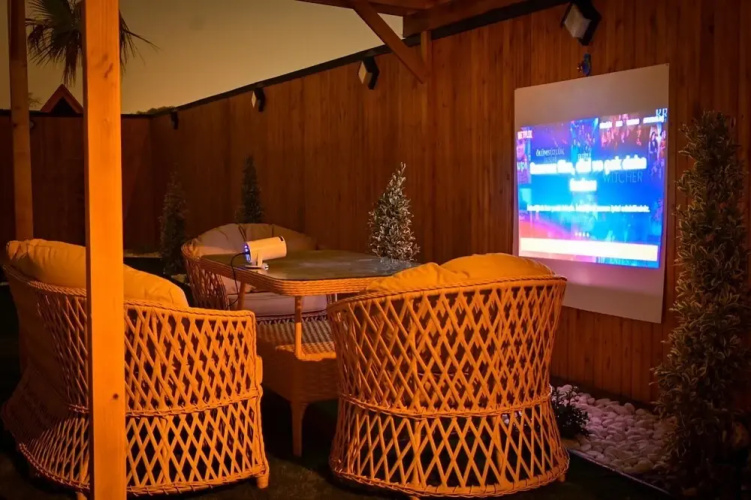 Avay BUNGALOV