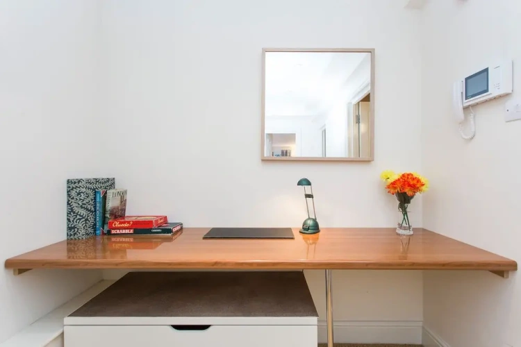 2 Bedrooms Quadruple Apartment