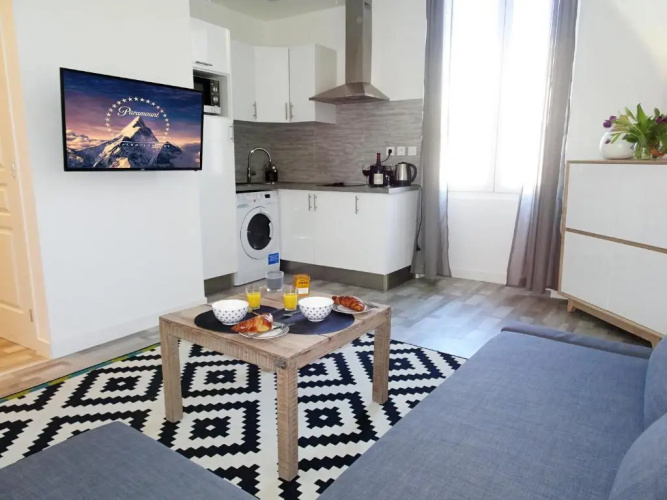 Le Trendy: 2-room 2 blocks from the beach