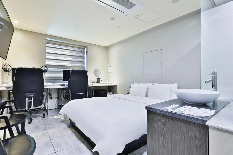 Oscar Hotel