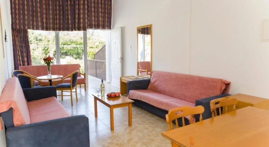 Eliofos Center