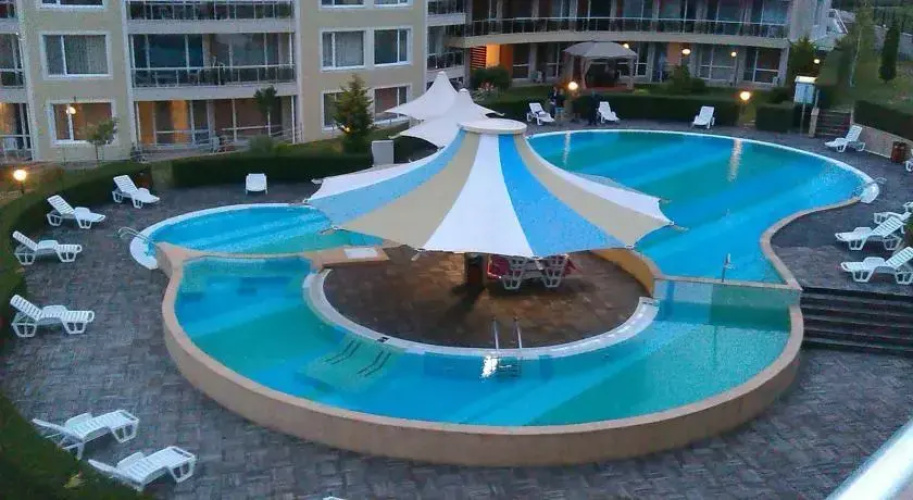 Sunny Island Chernomorets