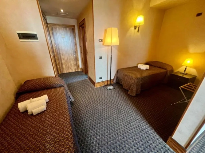Deluxe Quadruple room
