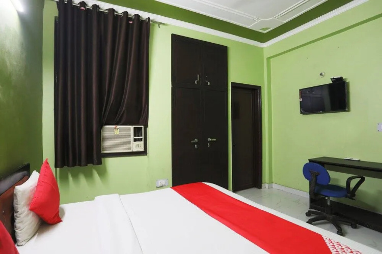 OYO 28604 Akki Residency
