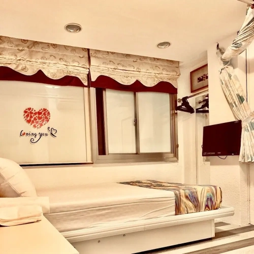 2 Bedrooms Suite