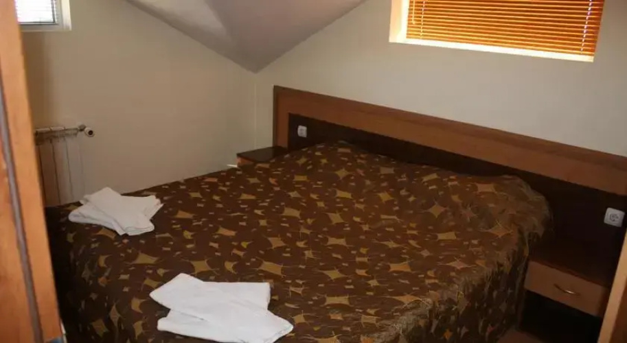 Two-Bedroom Apartment in Bojurland