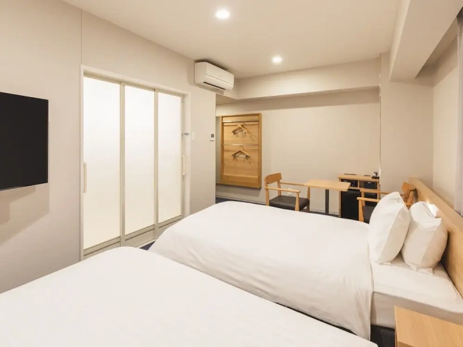 Universal Twin room