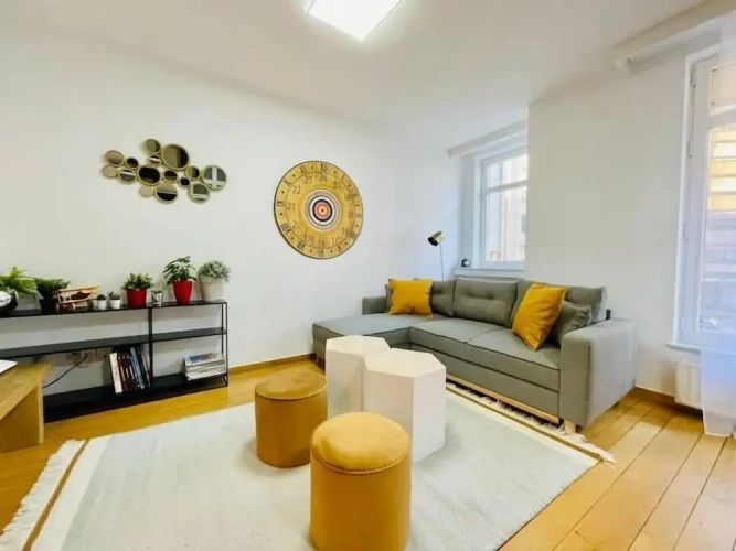 Deluxe Apartment