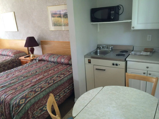Blue Stream Motel
