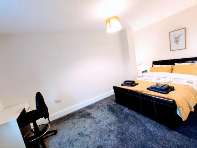 Crystal Suite 2 -free private parking