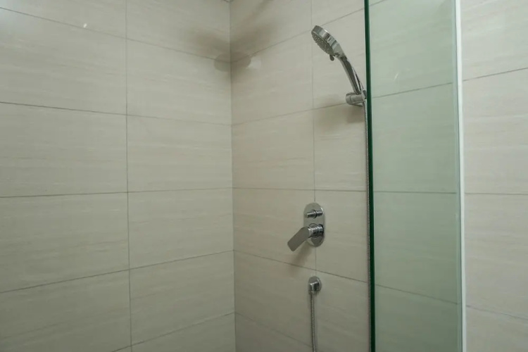 Pool View Studio Apartment Ciputra International