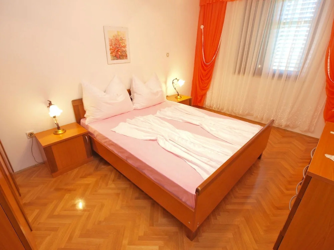 Apartment 1424