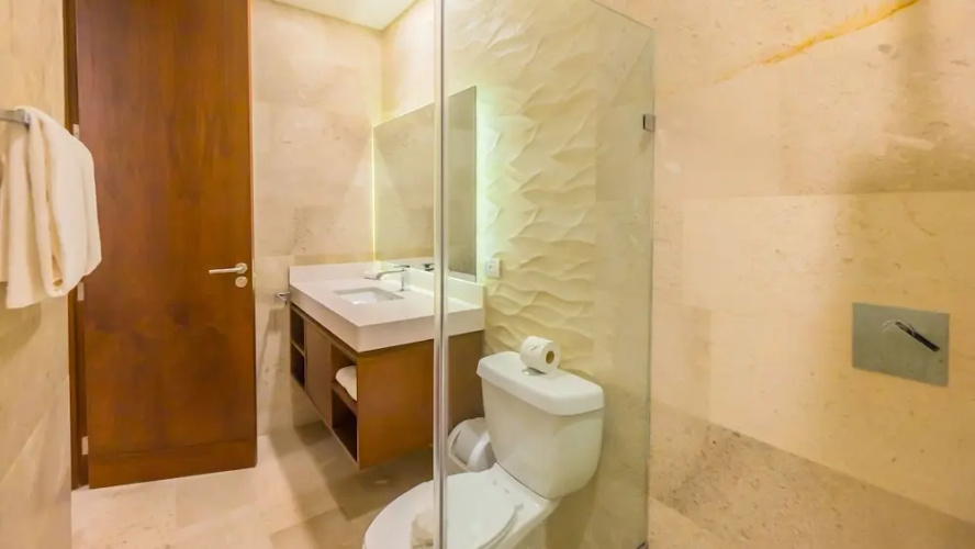 Cruz del Mar Condo