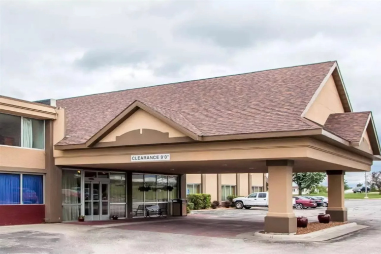 Suburban Studios Fort Dodge
