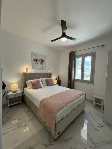 Sunshine Bay Suites