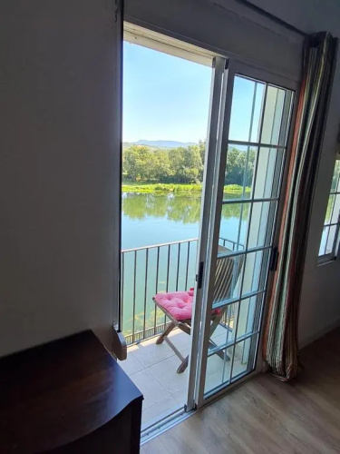 River Ebro Apartments