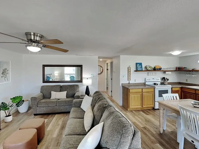 2 Bedrooms Cottage