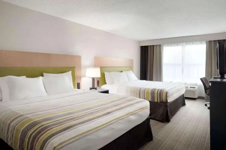 Standard Sextuple room