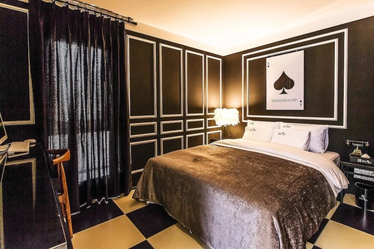 Premium room