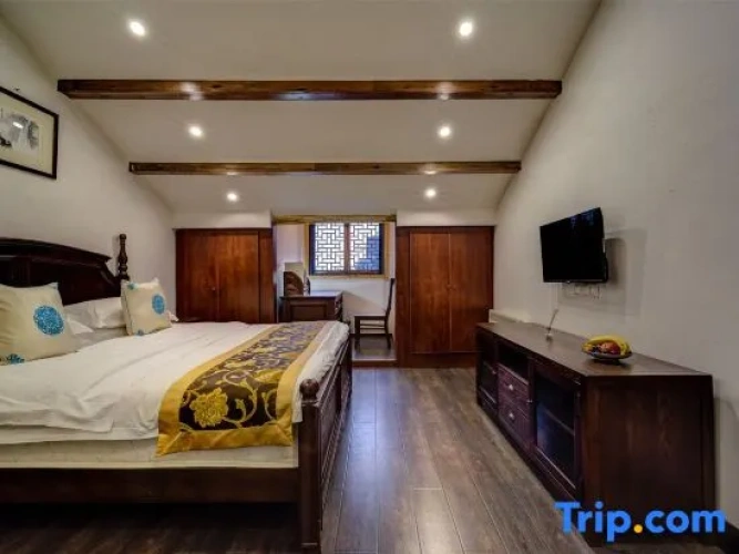 6 Bedrooms Suite