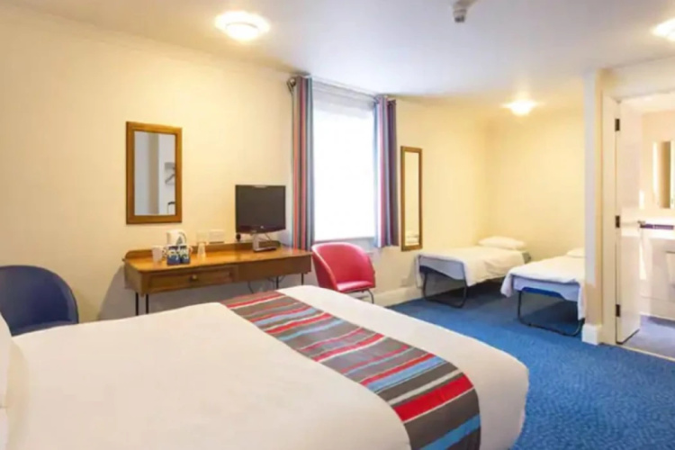 Travelodge Perth Central