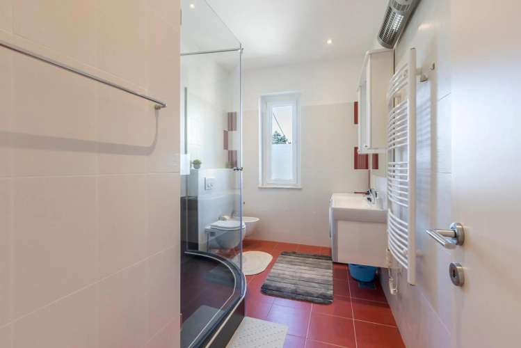 Ferula, 3 bedroom apartment near beach Bačvice