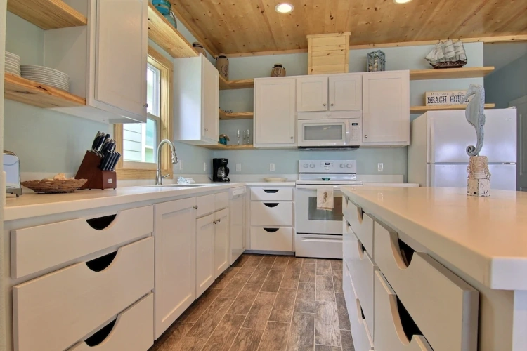 4 Bedrooms Cottage