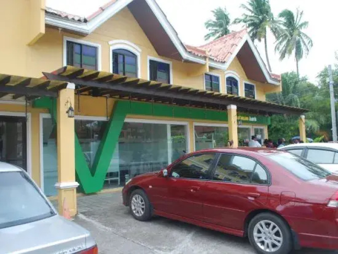 RedDoorz Plus @ Balai Sofia Bed & Breakfast Batangas