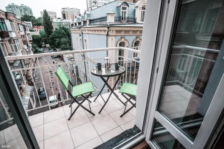 Kyiv Art Apartment