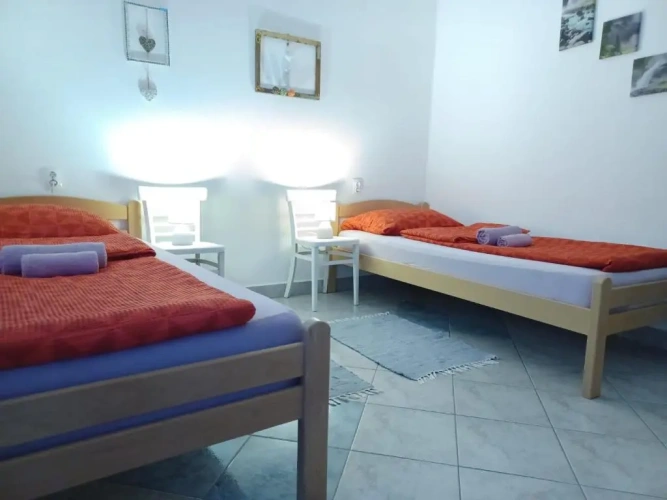 Standard Twin room with mountain view