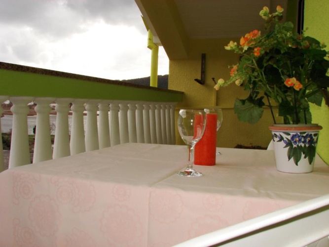 2 Bedrooms Apartment with balcony and with sea view