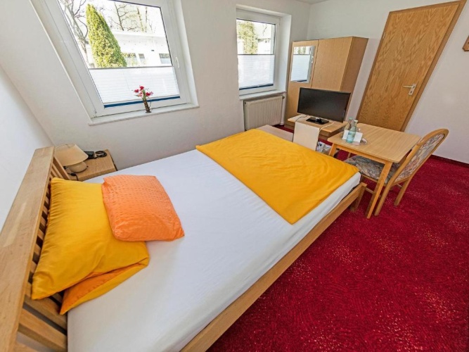 Standard Single room