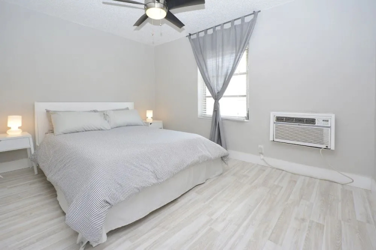 Hallandale Beach Apartments